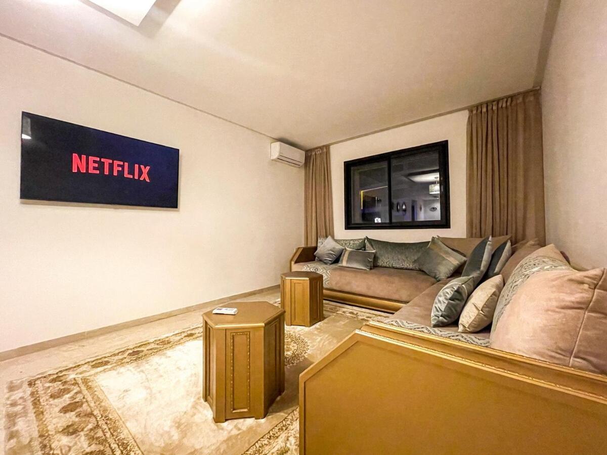 Luxury Aprt 2-bedrooms-pool Hivernage Centre-free Parking Apartment *